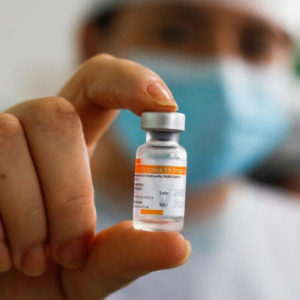 Saúde recomenda intervalo de 28 dias entre aplicação de doses da CoronaVac