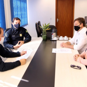 PRF é homenageada por maior apreensão de drogas em Mafra
