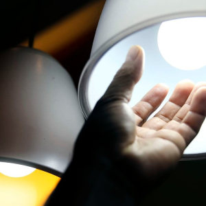 Senado aprova proibição de corte de luz em véspera de fins de semana