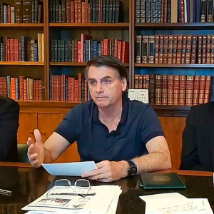 Bolsonaro diz que auxílio emergencial deverá ter quarta parcela