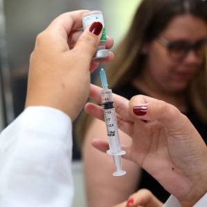 Vacinação é prorrogada para público de todas as fases da campanha