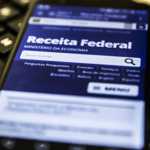 Receita libera consulta a segundo lote de restituição do IR