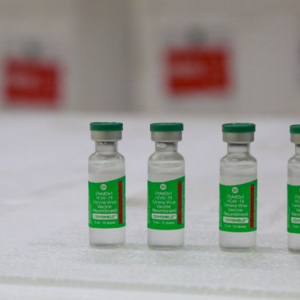 Deputados reforçam importância da vacinação e alertam para segunda dose