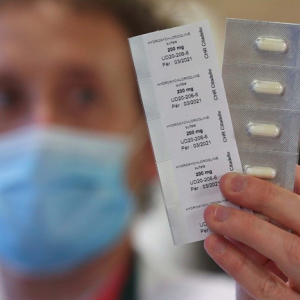 OMS anuncia retomada de testes com hidroxicloroquina para covid-19
