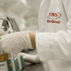 JBS inicia construção de fábrica de biodiesel em Mafra