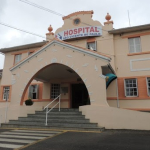 Hospital São Vicente de Paulo adota sistema de visita virtual para pacientes da UTI