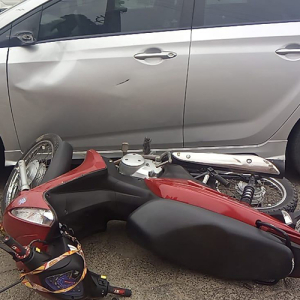 Motociclista fica ferido após colisão com veículo em Itaiópolis