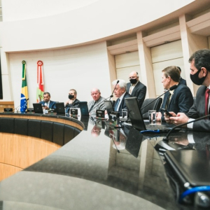 Governador encaminha para Alesc reajuste dos servidores