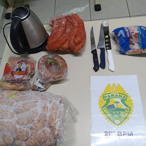 Homem é preso após tentar furtar linguiça, carne e utensílios do CAPS de Rio Negro