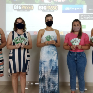 CDL Riomafra premia ganhadores da promoção “Meu Natal Mais Feliz”