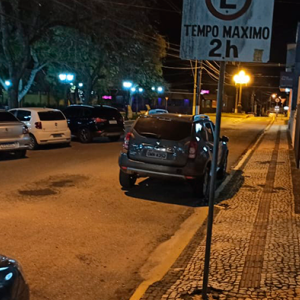 Mulher é agredida durante assalto ao sair do trabalho em Rio Negro