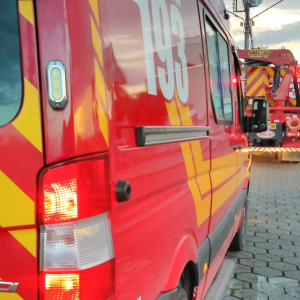 Colisão entre motos deixa dois feridos na Vila Nova