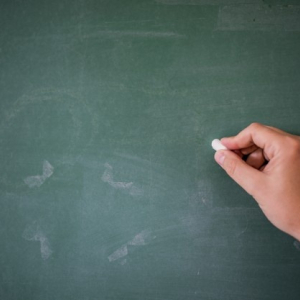 Não renovação de contratos com professores ACTs gera polêmica em Mafra