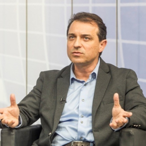 As 15 sessões de Carlos Moisés