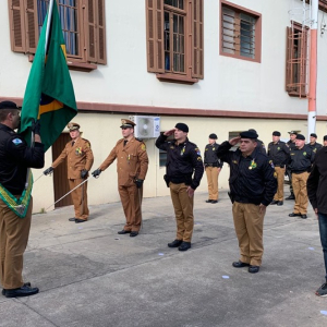 Policiais militares de Rio Negro e região são homenageados na Lapa