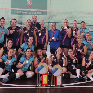 Campeonato de vôlei feminino movimenta equipes em Rio Negro