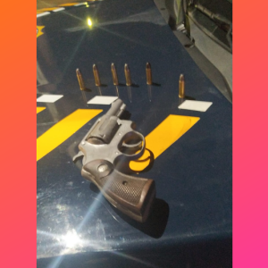 Homem é preso por porte ilegal de arma na BR-116, em Mafra