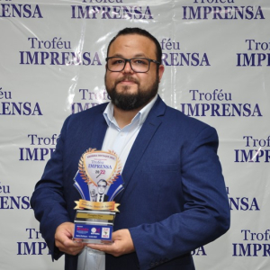 Riomafra Mix é homenageado em premiação de empresários e personalidades