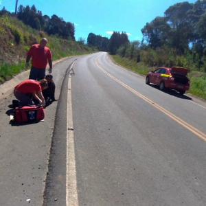 Bombeiros encontram motociclista ferido durante deslocamento em Itaiópolis