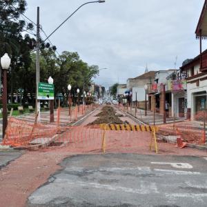 Obras no calçadão de Rio Negro vão gerar mais mobilidade e fortalecimento do comércio