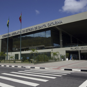Veja quem são os 40 deputados estaduais eleitos por Santa Catarina