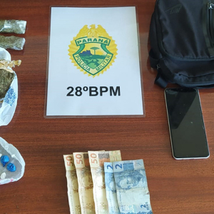 Antes mesmo de ser abordado, homem que transportava drogas “se entrega” à PM