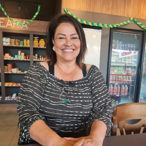 Em entrevista exclusiva, ex-vereadora Claudia Bus fala sobre eleições, polarização e família