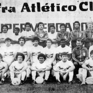 Grande público prestigiou festa de inauguração dos refletores do Estádio Alfredo Herbst em 1980