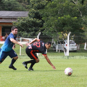 Vetera de Papanduva é o primeiro semifinalista da Copa Serju Sênior de Futebol