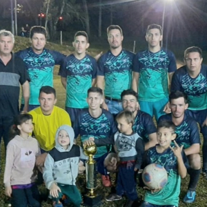 Torneio de futebol suíço movimenta o interior da Lapa