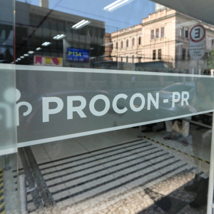 Procon Paraná alerta sobre novo golpe do falso presente de Páscoa