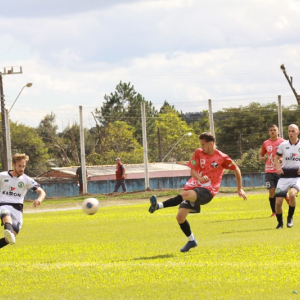 Goleadas definem os finalistas do Municipal de Futebol de Rio Negro