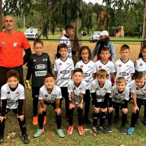 Escola Furacão/JR03 Soccer é vice-campeã da XVII Samas Cup em São Mateus do Sul