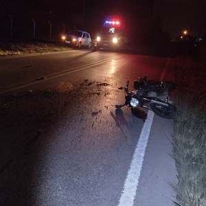 Jovem fica ferido em queda de moto na SC-114