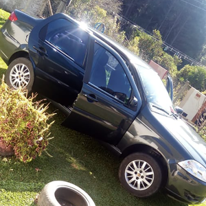 Jovem é agredida e carro roubado em festa no interior