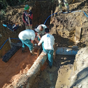 Rompimento de adutora afeta abastecimento de água em Mafra; entenda