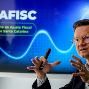 “As reformas quando discutidas e construídas de forma inteligente são positivas”, afirma secretário da Fazenda
