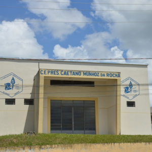 Santa Catarina e Paraná decidem manter colégios cívico militares