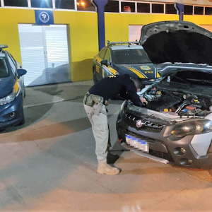 Em menos de 12 horas, PRF recupera dois veículos furtados