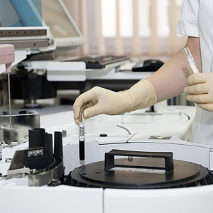 Curso de Biomedicina da Uninter conquista nota máxima em avaliação do MEC