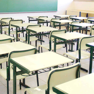 Em Rio Negro, aulas são suspensas em quatro escolas