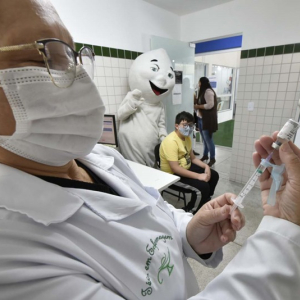 Campanha de Multivacinação começa neste sábado no Paraná