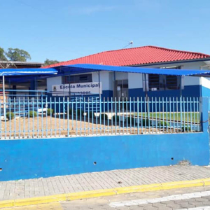Itaiópolis sanciona leis para avaliação e proteção alimentar de alunos autistas