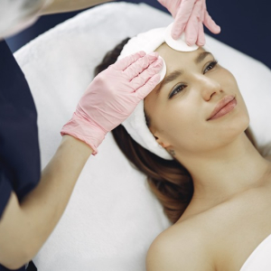 Canal C abre novas turmas para cursos de estética corporal e facial, veja como participar