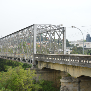 Ponte Metálica voltará a sua cor de origem: o laranja internacional