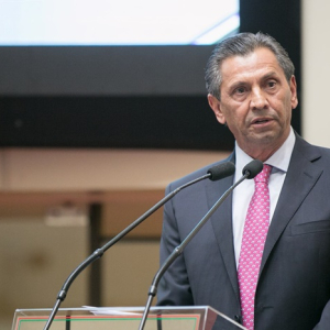 Disputa pela sucessão do governo ganha novos contornos