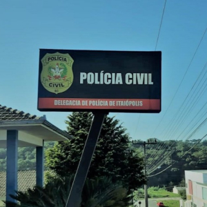 Trio suspeito de praticar assaltos em Itaiópolis e Rio Negro é preso