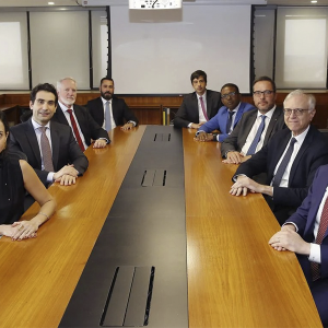 Economia vai mal, mas comunicação está aberta