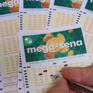 Mega-Sena acumula novamente e prêmio vai a R$ 10 milhões