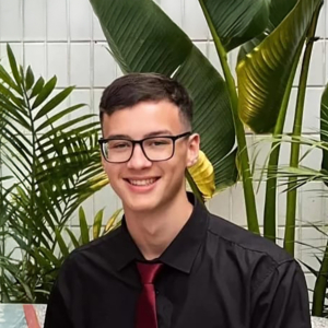 Após internação por queda nas plaquetas, jovem recebe diagnóstico